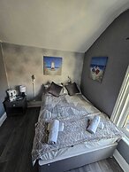 Lynbar Hotel