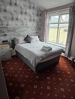 Lynbar Hotel