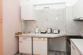 Traditional Samos Home With Jacuzzi and Private Balcony