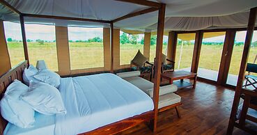 Pumba Luxury Camps