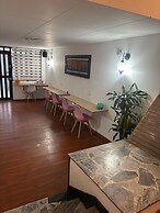 Kuyay Yachi Hostel
