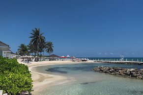 Grand Muthu Runaway Bay