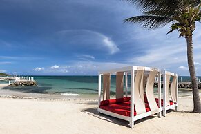 Grand Muthu Runaway Bay