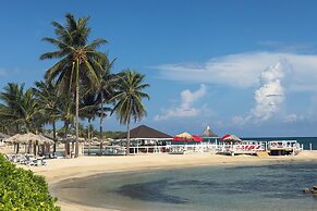 Grand Muthu Runaway Bay