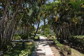 Grand Muthu Runaway Bay