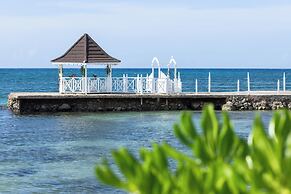 Grand Muthu Runaway Bay