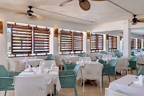 Grand Muthu Runaway Bay
