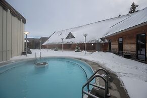 Lakeview Hecla Resort