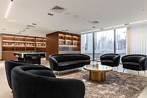 Modern Studio at Paragon