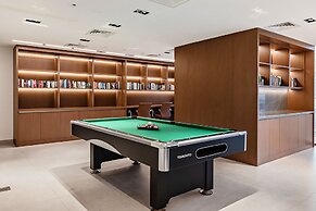 Modern Studio at Paragon