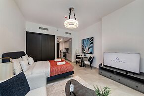 Modern Studio at Paragon