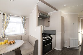 Sunseeker Caravan by Belvilla