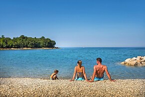 Novigrad Resort Retreat