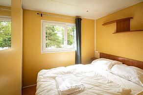 Mobile Home With Heated Pool