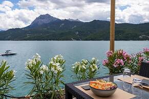 Apartment on Lake Serre-poncon With Pool