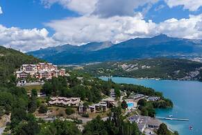 Apartment on Lake Serre-poncon With Pool
