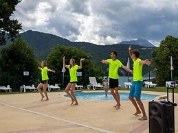 Apartment by Lake Serre-poncon With Pool