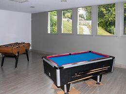 Apartment by Lake Serre-poncon With Pool