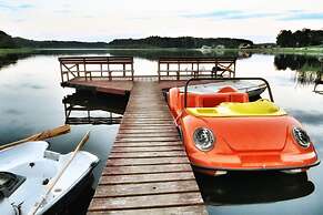 Mobile Home by the Lake Beach