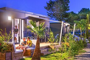 VIP Mobile Home With Terrace