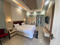 KANHA RETREAT - VRINDAVAN