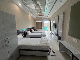 KANHA RETREAT - VRINDAVAN