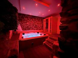 EXORIA Luxury Rooms & Spa
