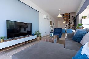 Chloris 3- Bedroom Apartment in Larnaca