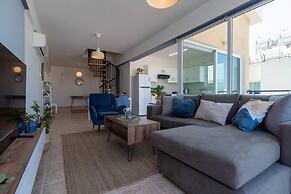 Chloris 3- Bedroom Apartment in Larnaca