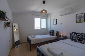 Chloris 3- Bedroom Apartment in Larnaca