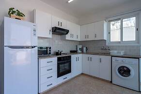 Chloris 3- Bedroom Apartment in Larnaca