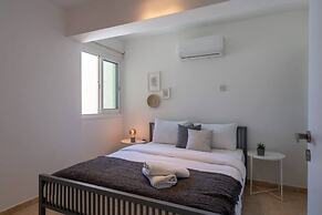 Chloris 3- Bedroom Apartment in Larnaca