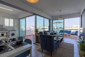Chloris 3- Bedroom Apartment in Larnaca