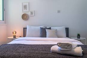 Chloris 3- Bedroom Apartment in Larnaca