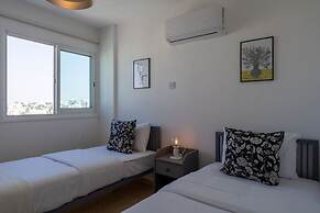 Chloris 3- Bedroom Apartment in Larnaca