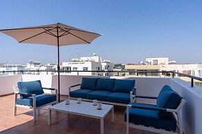 Chloris 3- Bedroom Apartment in Larnaca