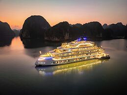 Tulip Cruise by HAG