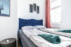 Comfy 4BR Apt Ideal for Groups Families