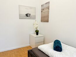 Comfy 4BR Apt Ideal for Groups Families