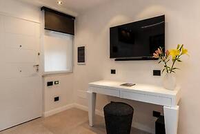 JOIVY Elegant Suites Near Villa Borghese