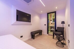 JOIVY Elegant Suites Near Villa Borghese