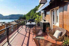 Luce di Lago Terrace