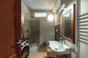 Luce di Lago Terrace
