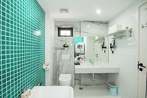 Myrcella Apartment