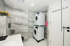 Myrcella Apartment