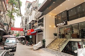 Myrcella Apartment