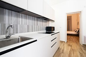 Nicolaus 204 - Grey Room by Wonderful Italy