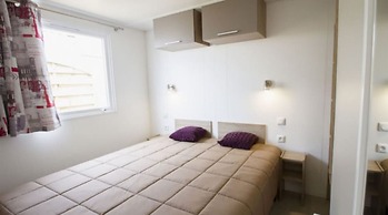 Mobile Home in Bessan With Terrace
