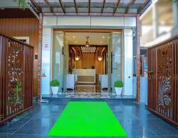 Hotel S K Executive