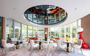 Golden Pear Hotel